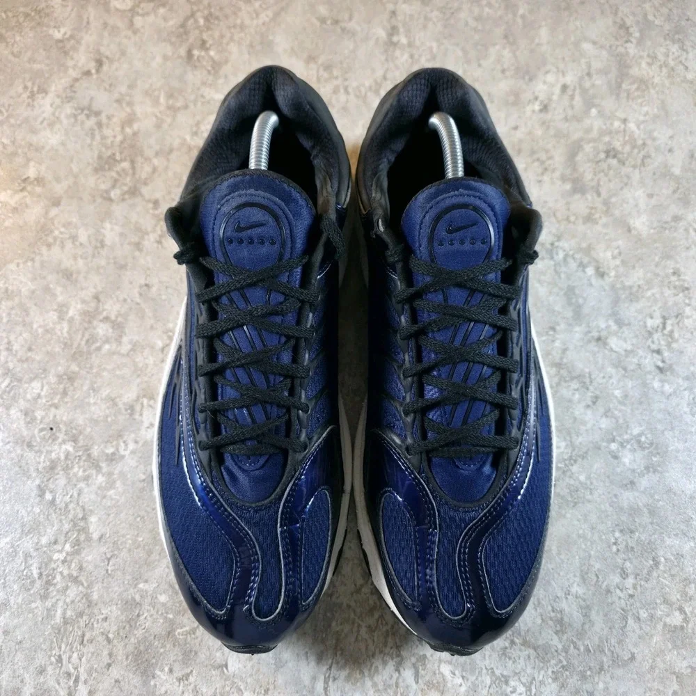 Nike air tuned